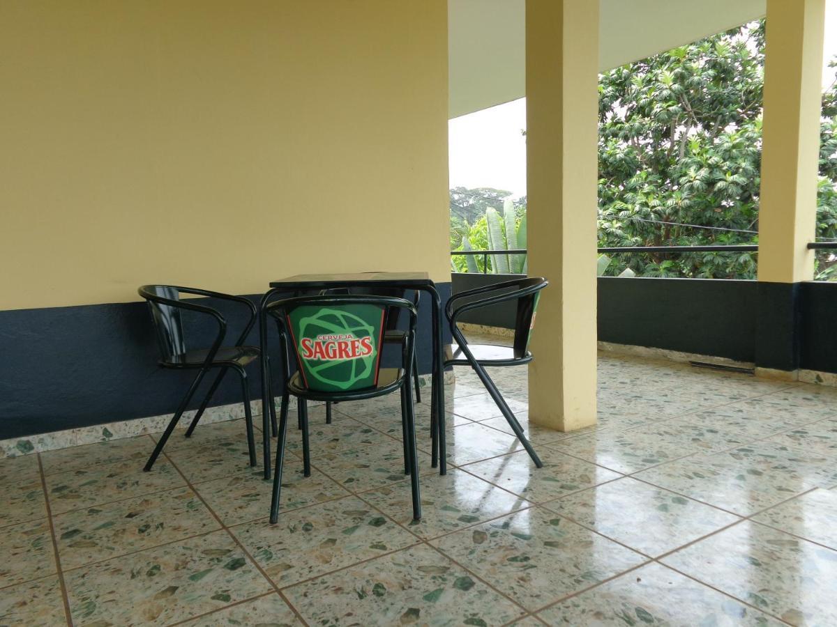 Santos'S House Hotel Sao Tome Ngoại thất bức ảnh
